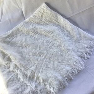 Vintage White Textured Fringe Throw Blanket, baby blanket